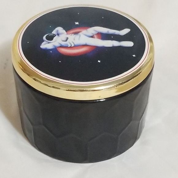 5 oz Moon Chilling Ceramic Stash Jar - Picture 8 of 11